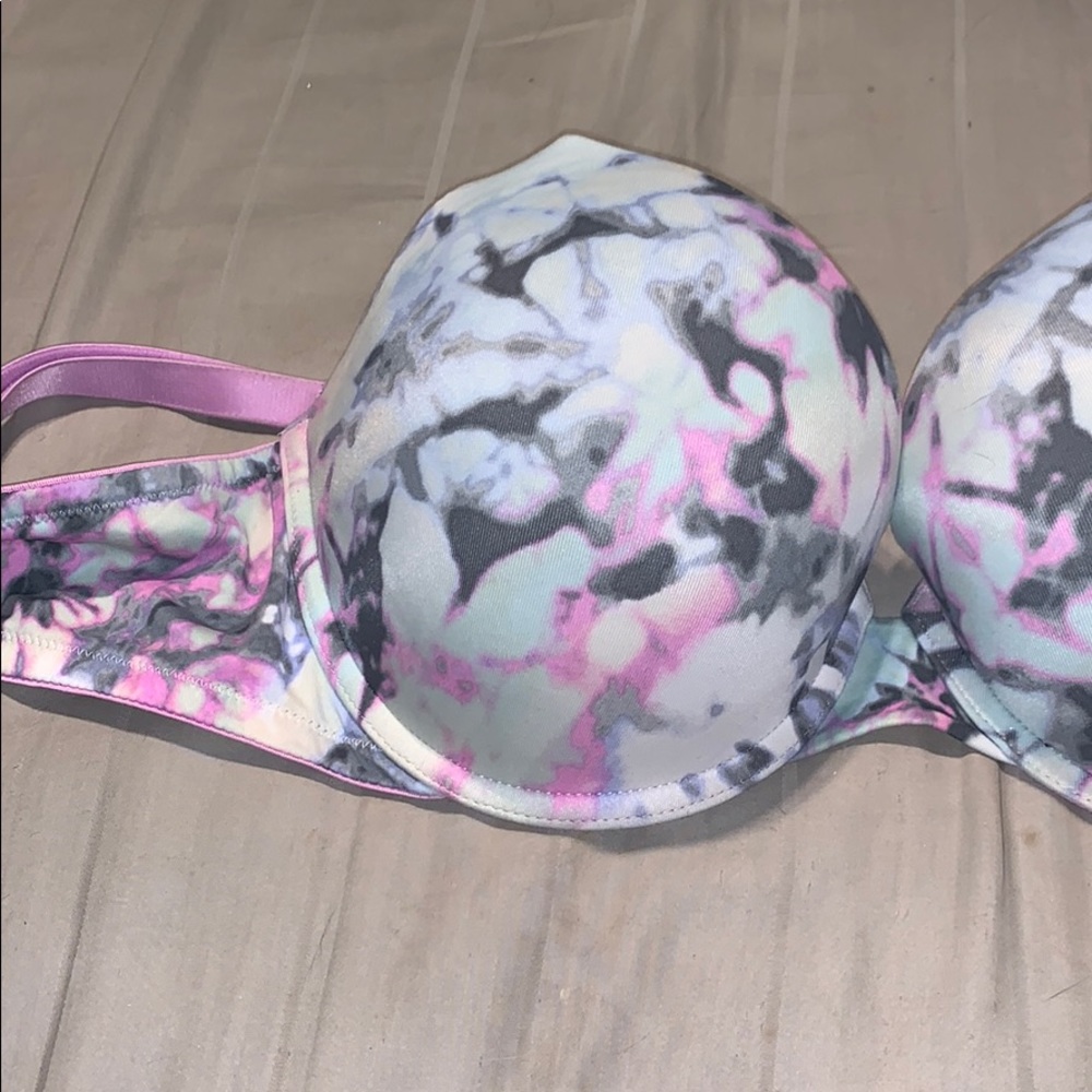Victoria’s Secret Pink Wear Everywhere Push Up